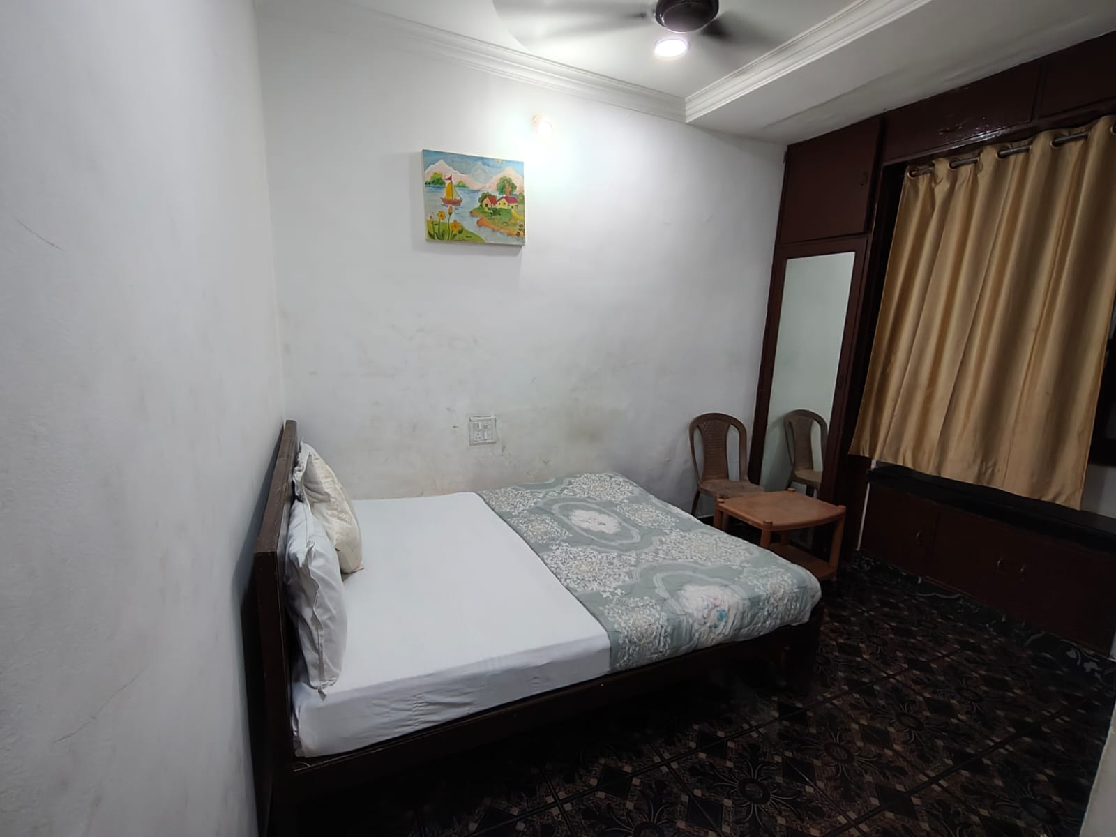 Deluxe Room Image